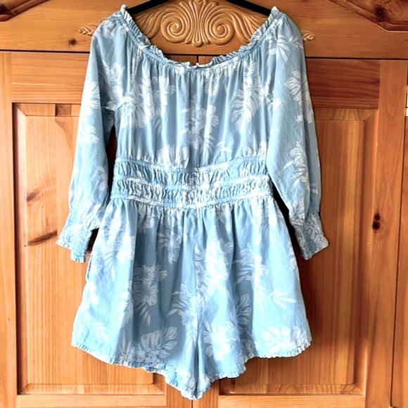🌟HP🌟NWT American Eagle Smocked Romper - Picture 3 of 11